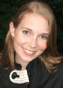 Nicole Tamarin Bio pic - art licensing artist