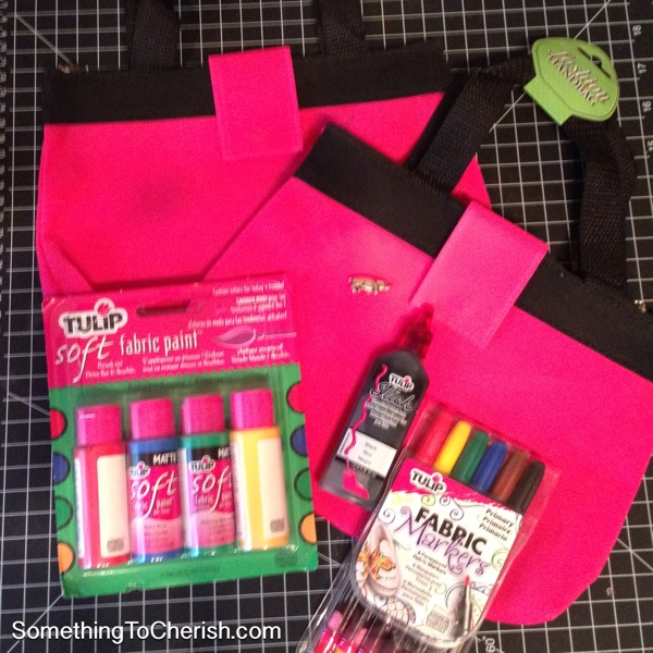 How to Fabric Paint Fashion Handbags Tutorial